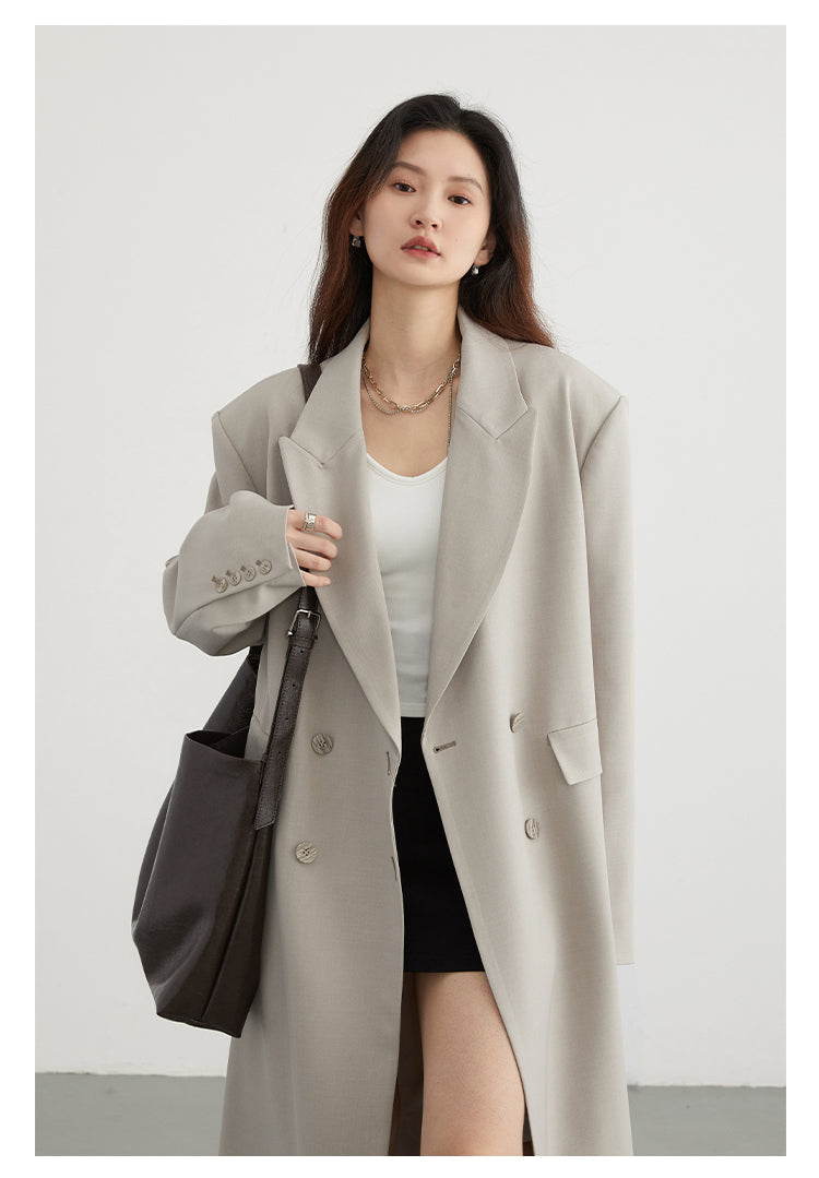 Evya | Stylish Trenchcoat