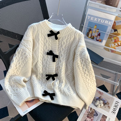 Evya | Elegant V-Neck Cardigan