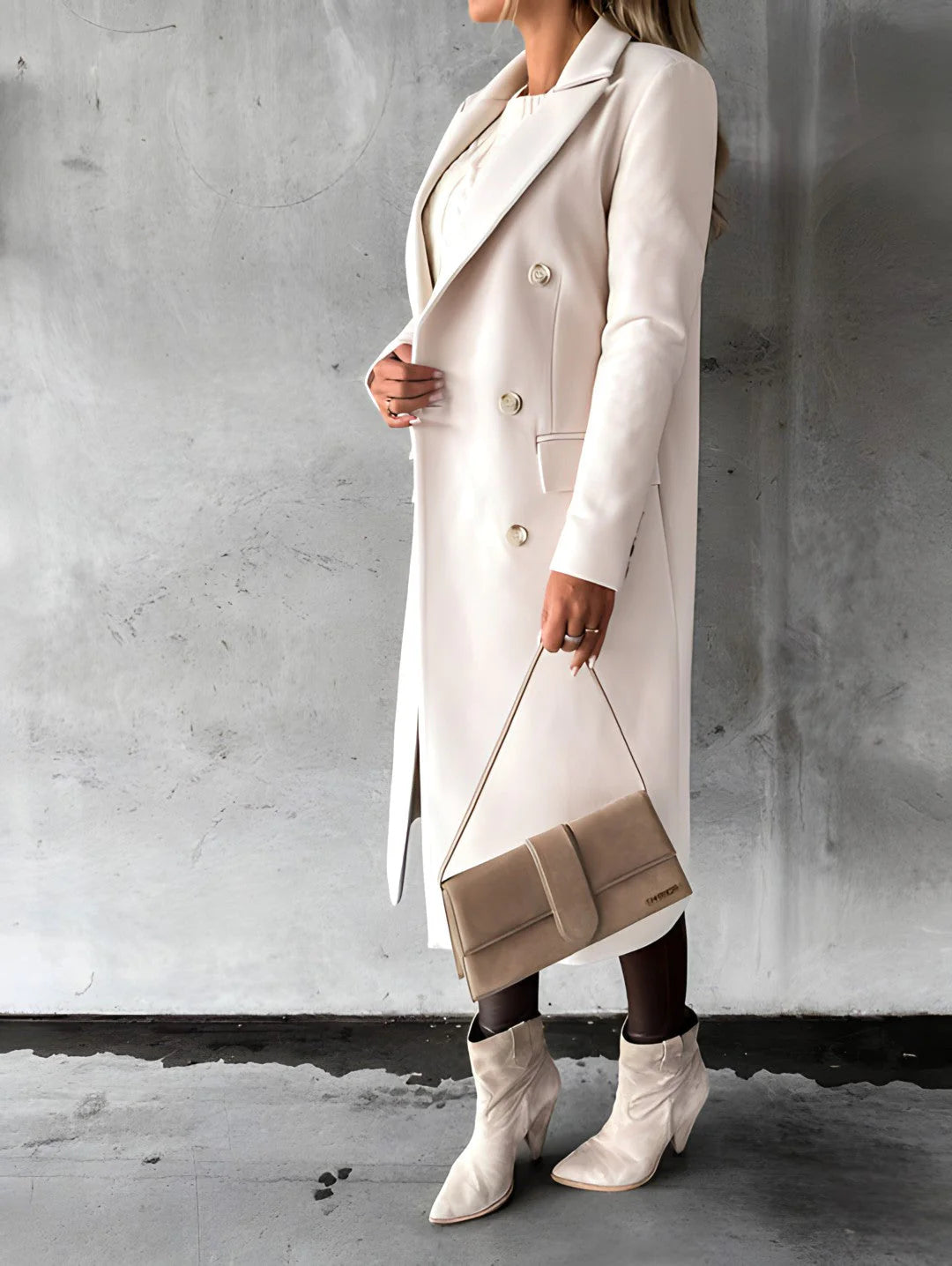 Evya | Classic Double-Breasted Coat